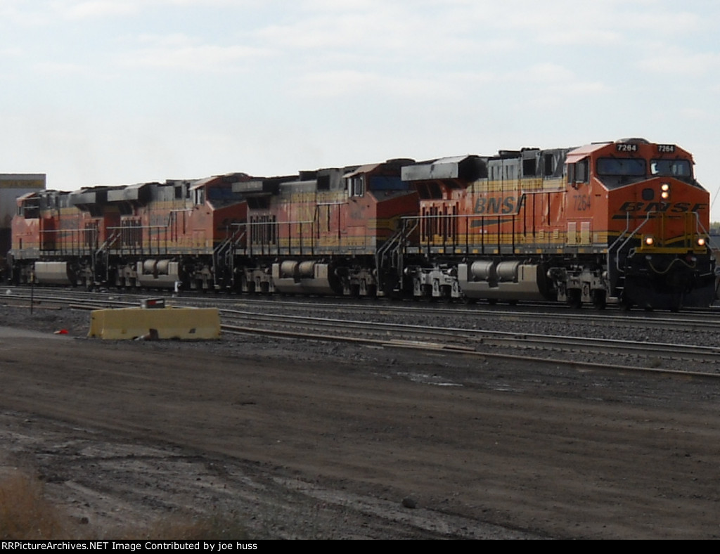 BNSF 7264 West